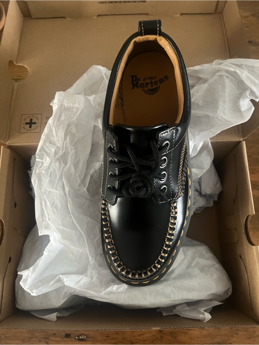 New Dr. Martens Lowell Black men’s U.S. 7 women’s U.S. 8